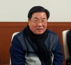 ������ ��